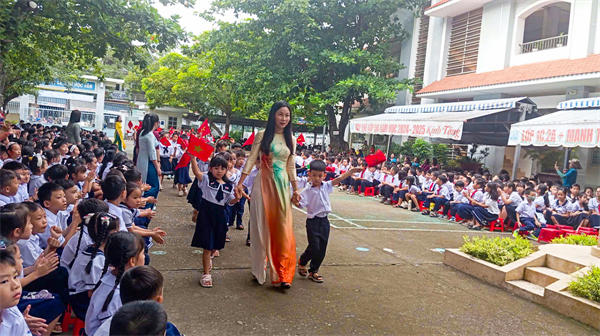 Hình ảnh tại trường24