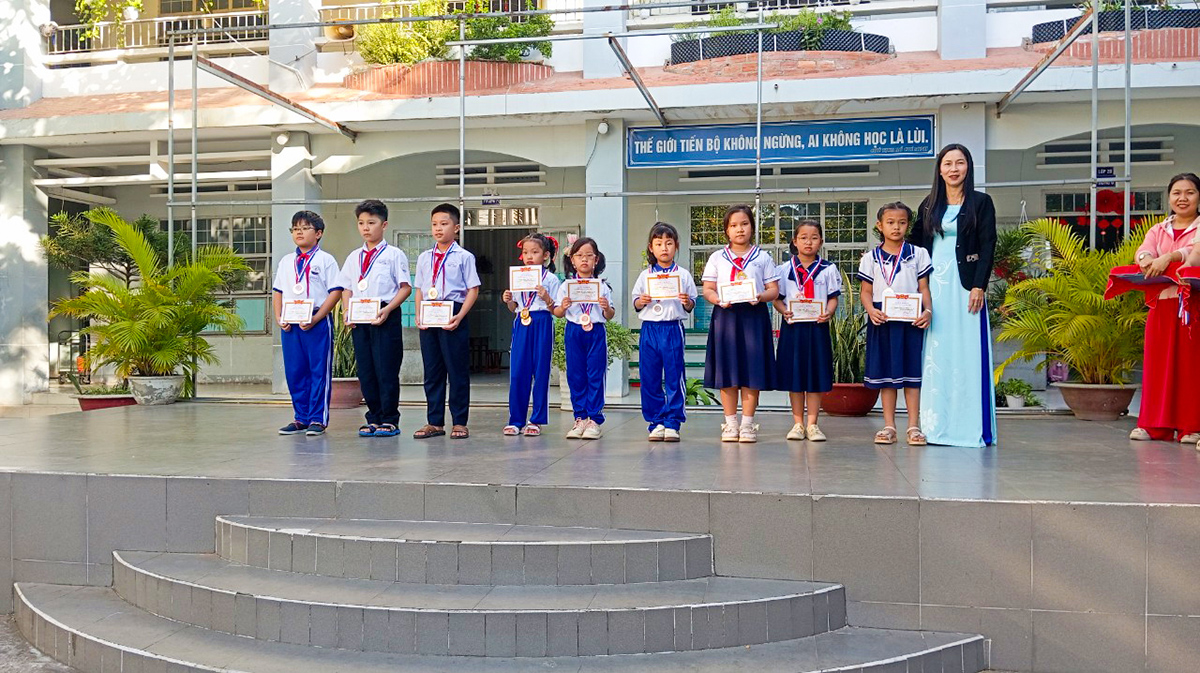 Giáo Dục Truyền Thống “Uống Nước Nhớ Nguồn” Cho Học Sinh Tiểu Học